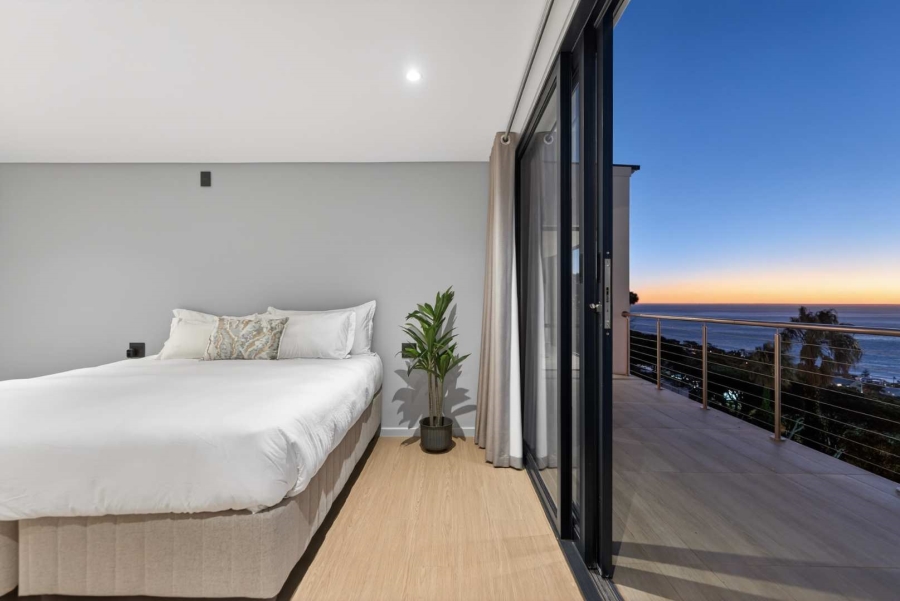 7 Bedroom Property for Sale in Camps Bay Western Cape